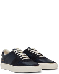 dunkelblaue Leder niedrige Sneakers von Common Projects