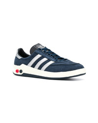 dunkelblaue Leder niedrige Sneakers von adidas