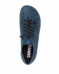 dunkelblaue Leder niedrige Sneakers von Camper