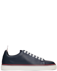 dunkelblaue Leder niedrige Sneakers von Thom Browne