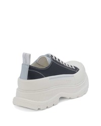 dunkelblaue Leder niedrige Sneakers von Alexander McQueen