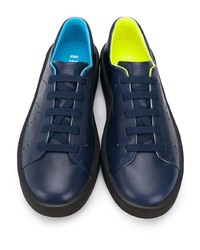 dunkelblaue Leder niedrige Sneakers von Camper