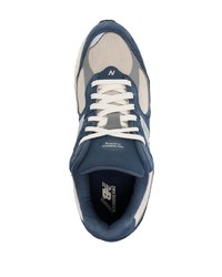 dunkelblaue niedrige Sneakers von New Balance