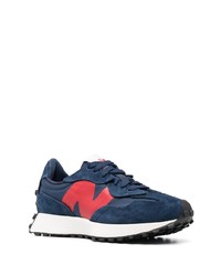 dunkelblaue niedrige Sneakers von New Balance