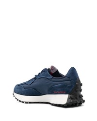 dunkelblaue niedrige Sneakers von New Balance