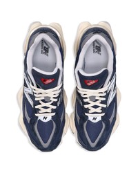 dunkelblaue niedrige Sneakers von New Balance