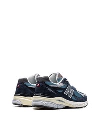 dunkelblaue niedrige Sneakers von New Balance