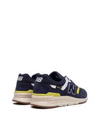 dunkelblaue niedrige Sneakers von New Balance