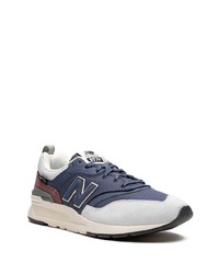 dunkelblaue niedrige Sneakers von New Balance