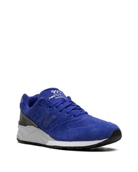 dunkelblaue niedrige Sneakers von New Balance