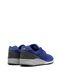 dunkelblaue niedrige Sneakers von New Balance