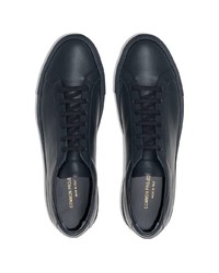 dunkelblaue niedrige Sneakers von Common Projects