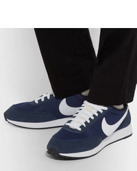 dunkelblaue niedrige Sneakers von Nike