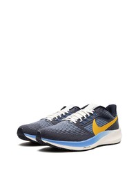 dunkelblaue niedrige Sneakers von Nike