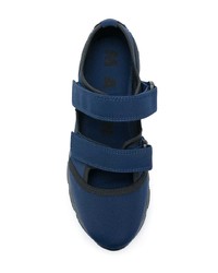 dunkelblaue niedrige Sneakers von Marni