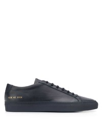 dunkelblaue niedrige Sneakers von Common Projects