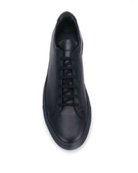 dunkelblaue niedrige Sneakers von Common Projects