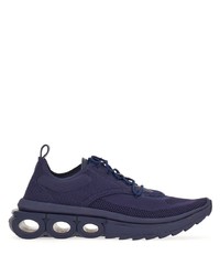 dunkelblaue niedrige Sneakers von Ferragamo