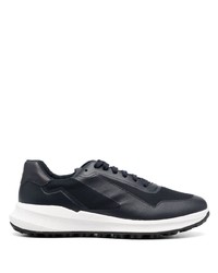 dunkelblaue niedrige Sneakers von Geox