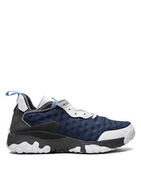 dunkelblaue niedrige Sneakers von Jordan