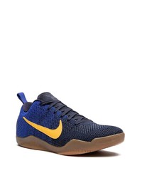 dunkelblaue niedrige Sneakers von Nike