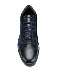 dunkelblaue niedrige Sneakers von Giorgio Armani