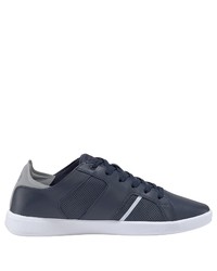 dunkelblaue niedrige Sneakers von Lacoste