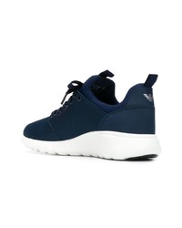 dunkelblaue niedrige Sneakers von Ea7 Emporio Armani