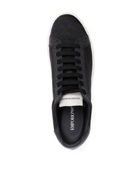 dunkelblaue niedrige Sneakers von Emporio Armani