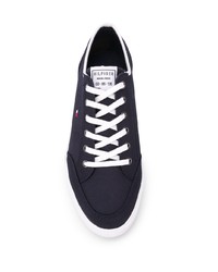 dunkelblaue niedrige Sneakers von Tommy Hilfiger