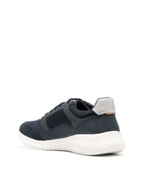 dunkelblaue niedrige Sneakers von Geox