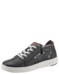 dunkelblaue niedrige Sneakers von Mustang Shoes