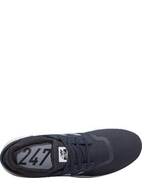 dunkelblaue niedrige Sneakers von New Balance