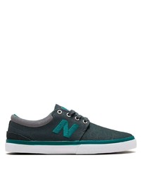 dunkelblaue niedrige Sneakers von New Balance