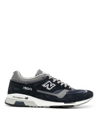 dunkelblaue niedrige Sneakers von New Balance