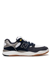 dunkelblaue niedrige Sneakers von New Balance