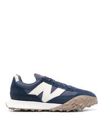 dunkelblaue niedrige Sneakers von New Balance