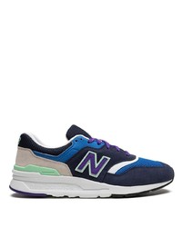 dunkelblaue niedrige Sneakers von New Balance