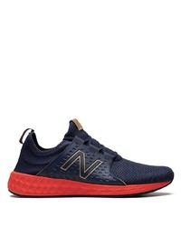 dunkelblaue niedrige Sneakers von New Balance