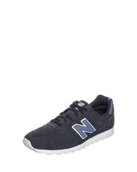 dunkelblaue niedrige Sneakers von New Balance