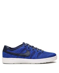 dunkelblaue niedrige Sneakers von Nike