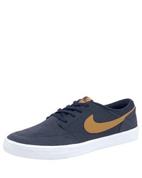 dunkelblaue niedrige Sneakers von Nike SB