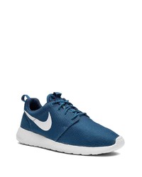 dunkelblaue niedrige Sneakers von Nike