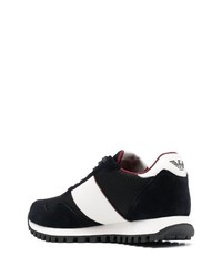 dunkelblaue niedrige Sneakers von Emporio Armani