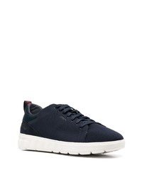 dunkelblaue niedrige Sneakers von Geox