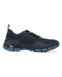 dunkelblaue niedrige Sneakers von Prada