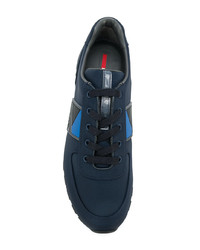 dunkelblaue niedrige Sneakers von Prada