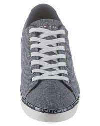 dunkelblaue niedrige Sneakers von Tommy Hilfiger