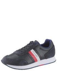 dunkelblaue niedrige Sneakers von Tommy Hilfiger