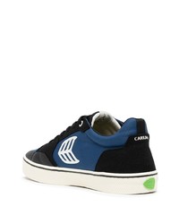 dunkelblaue niedrige Sneakers von Cariuma